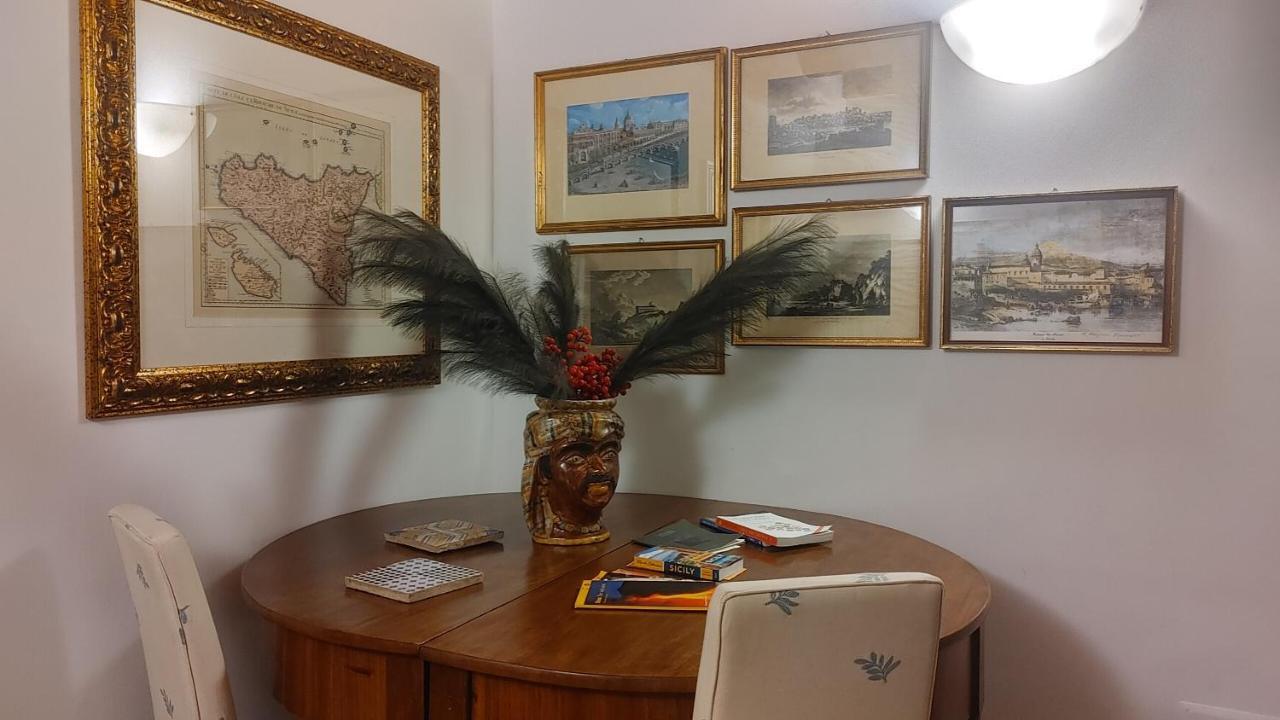Appartamento A Centro Storico Di คาตาเนีย ภายนอก รูปภาพ